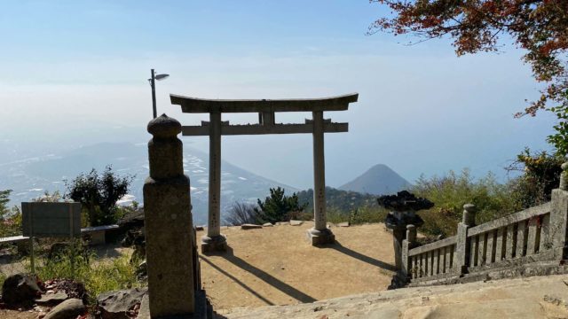 高屋神社からの天空の鳥居