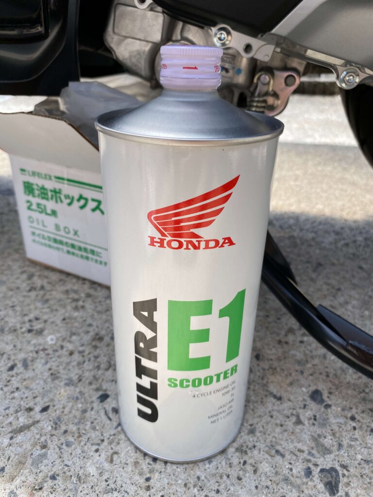 Honda Pcx Jk05 メンテナンス エンジンオイル交換とリセット 石ログ Honda Pcx Jk05 メンテナンス エンジンオイル交換とリセット 石ログ