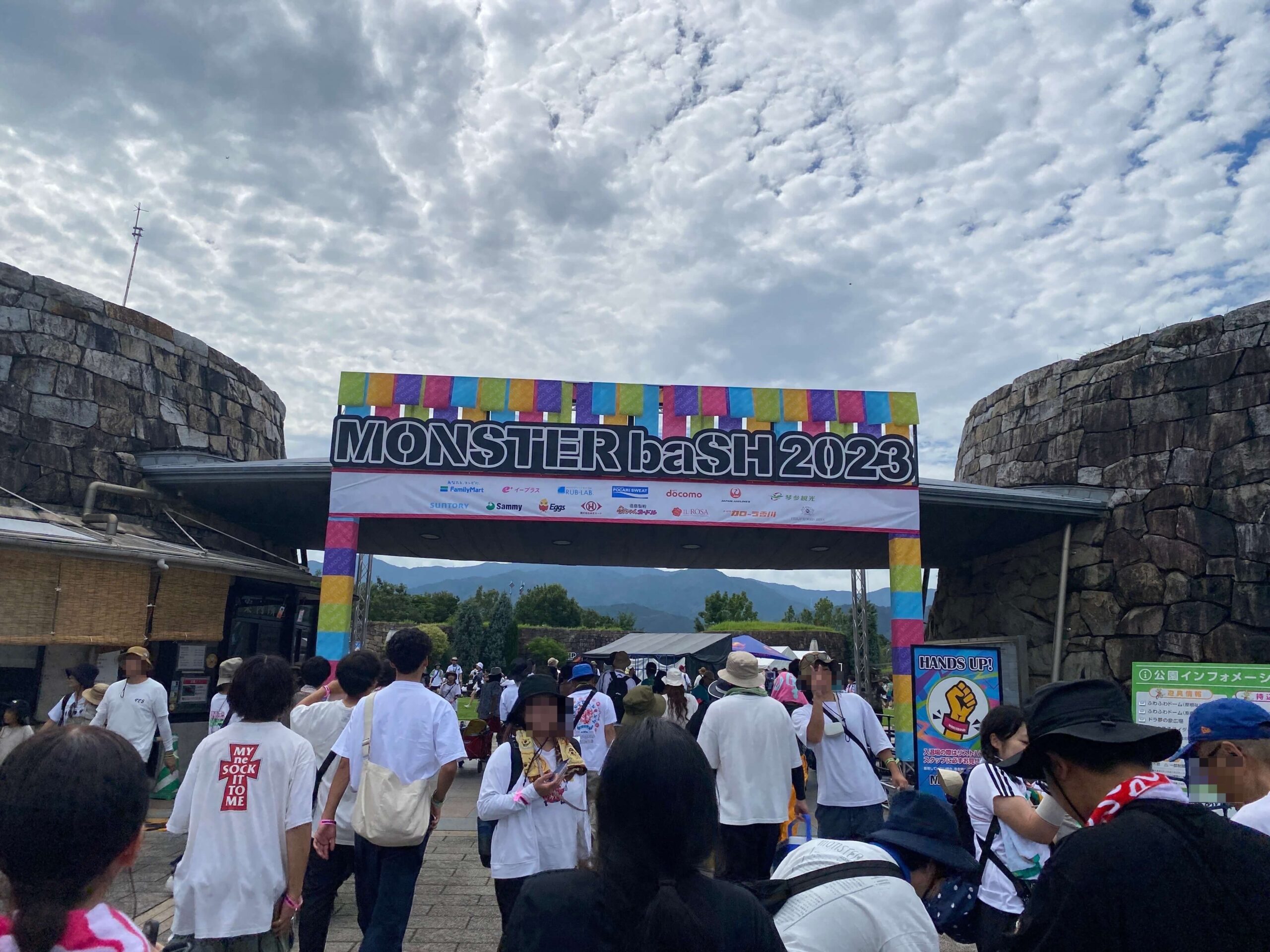 ﾓﾝﾊﾞｽ2019レオマ駐車券 8/24(土) モンバス8/19(土)券1枚 レオマ